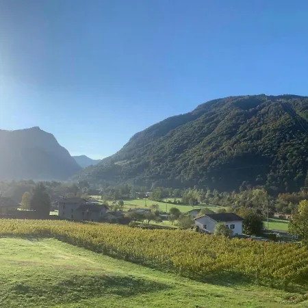 Casa Vacanza Grappolo * Primaluna
